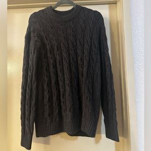 Men’s cable knit sweater